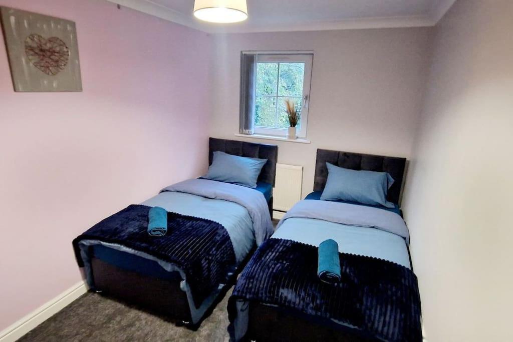 9 Guest 7 Beds Lovely House In Rossendale